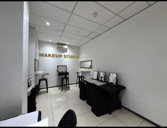 75M² RETAIL TO LET IN SUNNINGHILL
